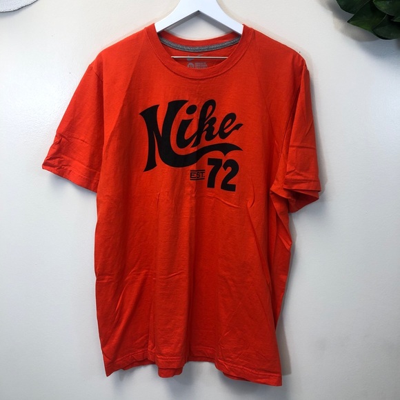 Nike Other - NIKE men's dark orange t-shirt